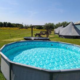 Frifelt Kro Almost Glamping telt, hotel en Frifelt