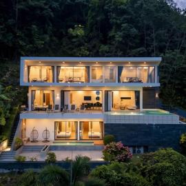 Lapista 6 Bedroom Luxury Vila, hotell i Phuket stad