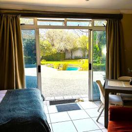 The Clinton - cozy studio escape close to Sandton