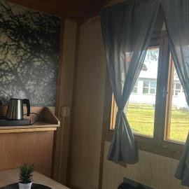 Útulné dřevěné chatky Kunovice, hotel in Kunovice