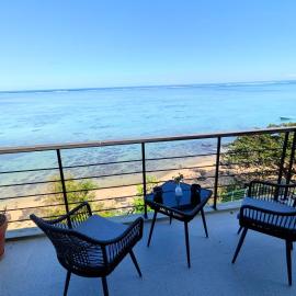 Meme Beachfront Studio Ocean View