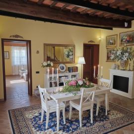 Country Apartment with View of the Tuscany Hills