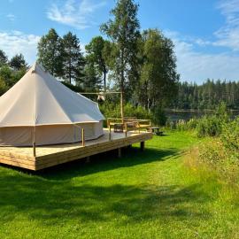 Trysil hyttegrend & camping - Glamping tent with unique view, hotelli kohteessa Trysil