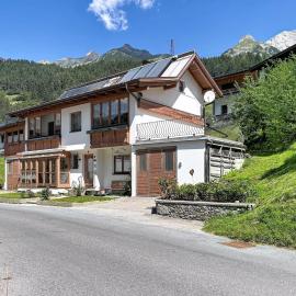 Chalet Resimini by Interhome – hotel w mieście Pettneu am Arlberg