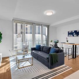 Sleek 1BR Near BOKCenter-Gym,Lounge,Balcony,PetOK