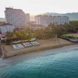Friendly Fun Vallarta Different Experiences - All Inclusive, hotelli kohteessa Puerto Vallarta