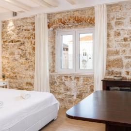 Trogir Square Apartment