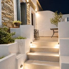 Angelouda's House - Traditional Stone 2 BR Home in Karystos Center