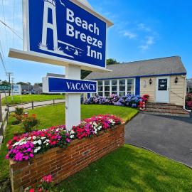 A Beach Breeze Inn