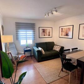 Cozy Historical Andalusian 3BR House Peachy Stays