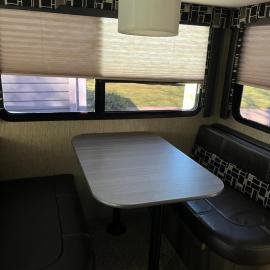 Chris travel trailer, Hotel in Berrien Springs