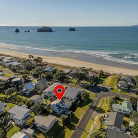 Sandy Strides - Whangamata Holiday Home
