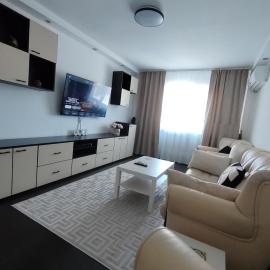 Adrian Home City, hotel u gradu 'Ploieşti'