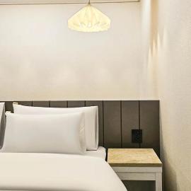 주노 호텔 – hotel w mieście Tujŏng-dong