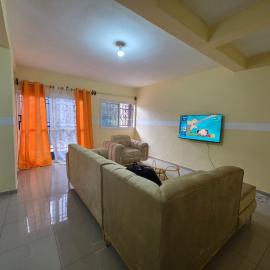 Yaoundé Maxwel, Hotel in Nkolafamba
