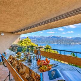 Isola Bella: Lake Maggiore view Terrace in Stresa - Happy Rentals
