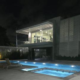 Luxury Condo Near Everything a 15 minutos de todo Pool Cinema Gym, hotel in San José