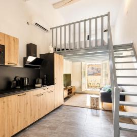 Apartment with Terrace - City center