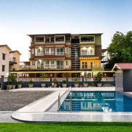 The Tree Resort, hotel u gradu Malavli