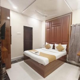 Hotel Ifza Residency Near BKC