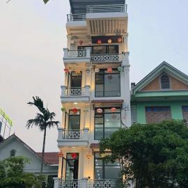 Riverside Hotel
