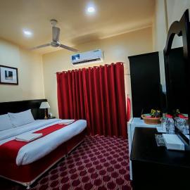 DANA HOTEL-Clock Tower Sharjah