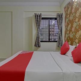 Hotel O Sai Executive Lodging, ξενοδοχείο σε Māngvādi