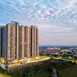 Premium 2 Bedroom Youth City, F1, Nilai, KLIA, KLIA 2, 5 stars, FOC Shuttle, Hotel in Nilai