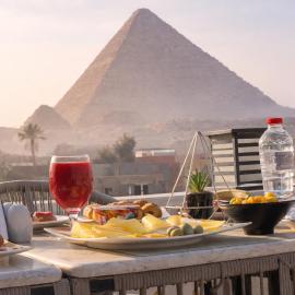 pyramids palace view With Rooftop Access