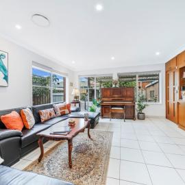 KozyGuru | Rockdale | Spacious 2 Bedrooms House, hotel in Sydney