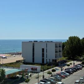 ALIZ Apartamente cu Vedere Frontală la Mare โรงแรมในเอโฟริเอนอร์ด