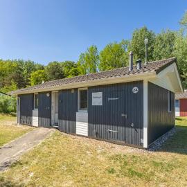 Strandhaus Freibeuterweg 24, hotel in Priwall