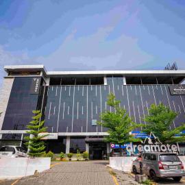 Kanjikode में, होटल Dreamotel Luxury Suites