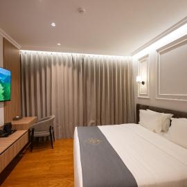 Hotel By Holiday