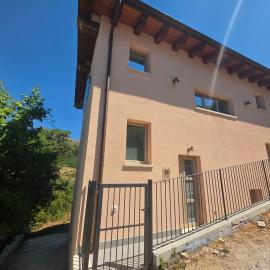 Strada Facendo, hotel i Collebrincioni