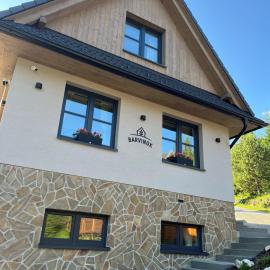 Chata Barvinok, hotel in Litmanová