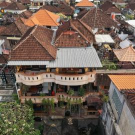 Harmony Guest House, hotel u gradu Padangbai