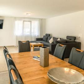 Moench Apartment - Aare Jungfrau AG, hotel v destinaci Wilderswil