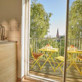 Schöne Aussicht mit Balkon, hotel v destinácii Schwerin