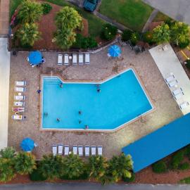 Lakefront Condo Seascape Beach Pools, Sleeps 10