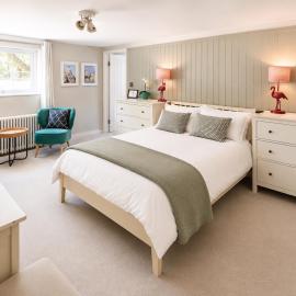 Private Studio, Own Entrance, Kitchen & Bathroom, Fast WiFi