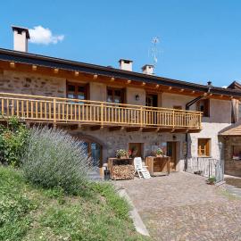 Agritur Maso Bornie, hotelli kohteessa Grauno