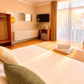 Hotel EOS