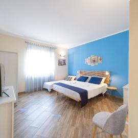 Fronte Del Porto Guesthouse, ξενοδοχείο στο Σαλέρνο