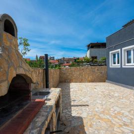 Gorgeous Home In Vodnjan With Wifi