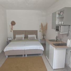 Studio apartment Kasalo