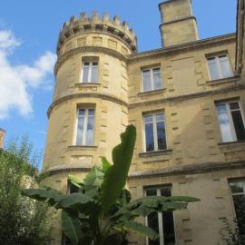 Le clos de la tour, hotell sihtkohas Bazas