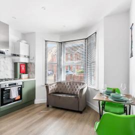 Bedford Station Escape - Sleeps 3 - Free Parking