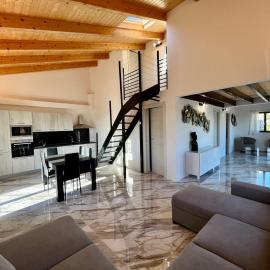 2 BEDROOM APARTMENT iN ViLLA MATEKA