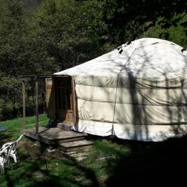 Yourte Rosane 4 saisons - 60m2, Hotel in Biert